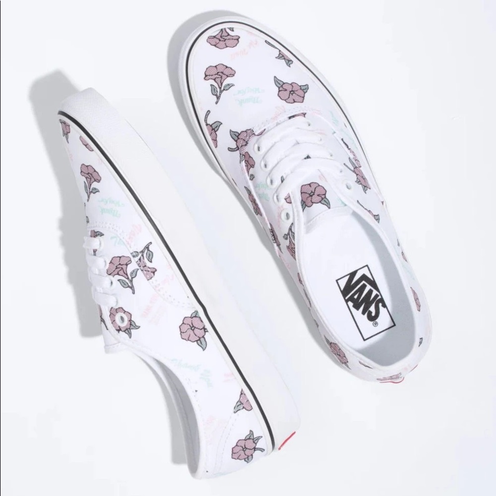 Floral Vans 🌸
